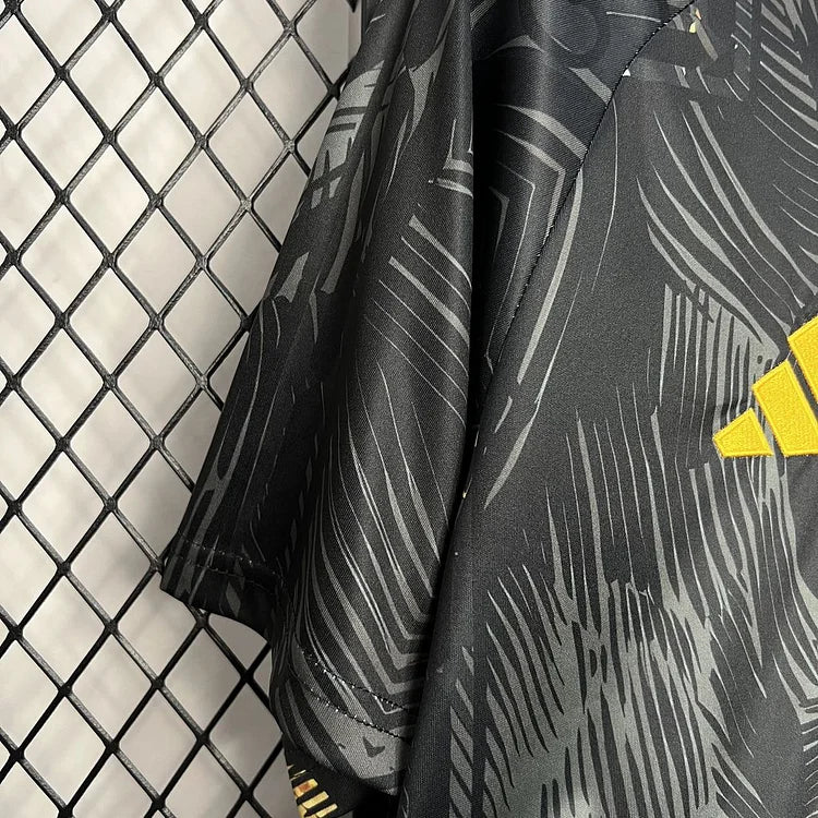 Real Madrid "Tigre" Edición Especial