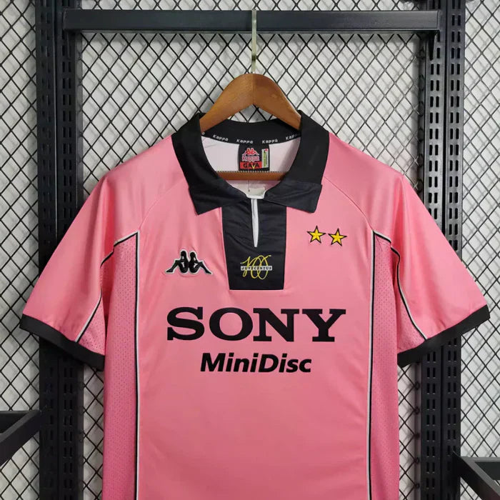 Juventus Retro 1997-1998 Visitante Kit