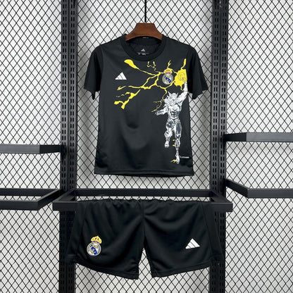 Real Madrid "Marvel" Edición Especial Talla Niño