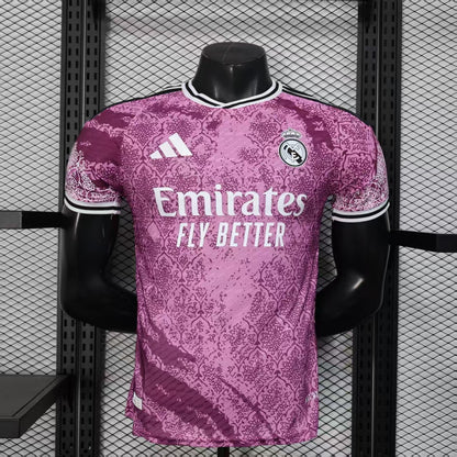 Real Madrid “Destello Rosa” Edición Especial