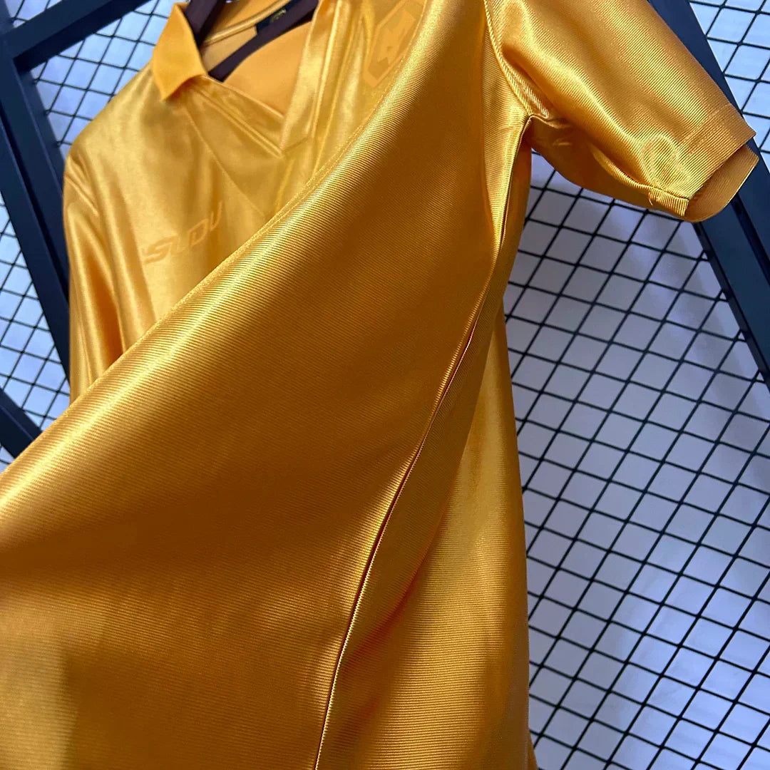 2025/2026 Wolverhampton Wanderers 70th Aniversario